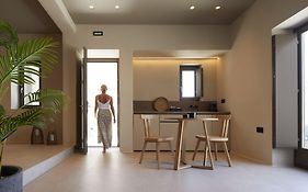 Halcyon Days Suites